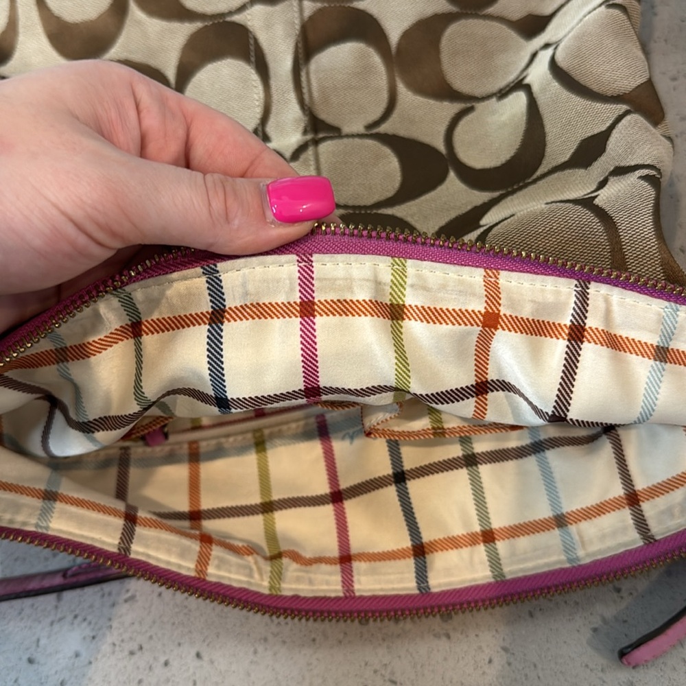 COACH - 2009 Crossbody/Shoulder Bag - Picture 11 of 13